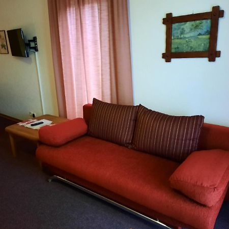 Landgasthof Rotlipp Gaestezimmer Ortenberg  Ngoại thất bức ảnh