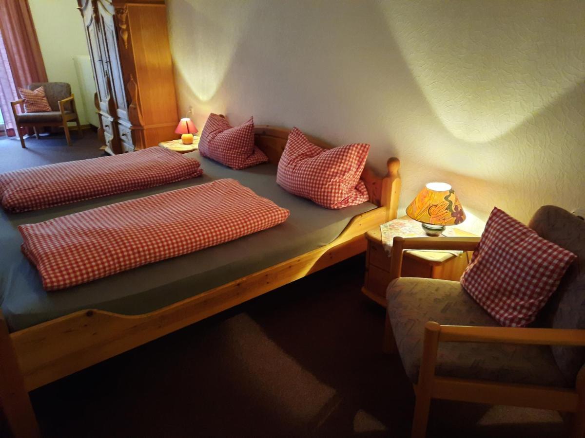 Landgasthof Rotlipp Gaestezimmer Ortenberg  Ngoại thất bức ảnh